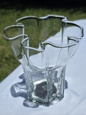 Vintage Muurla Finland Eva Clear Glass Hand Blown Ruffled Handkerchief Vase